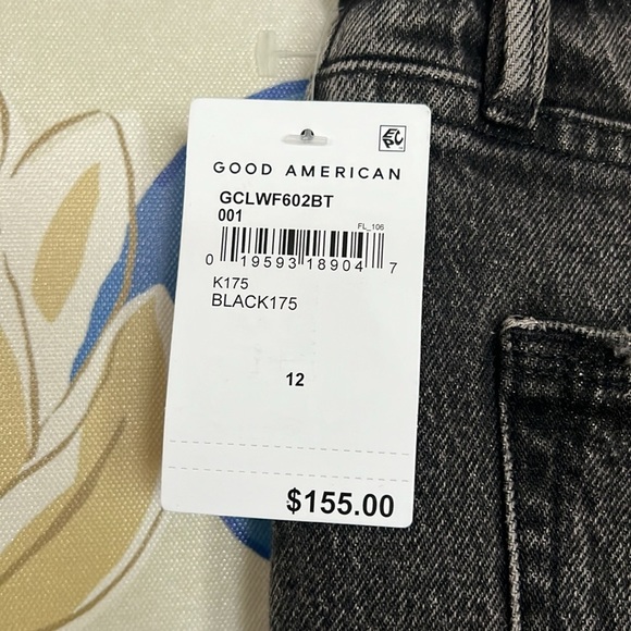Good American Jeans - Picture 6 of 13